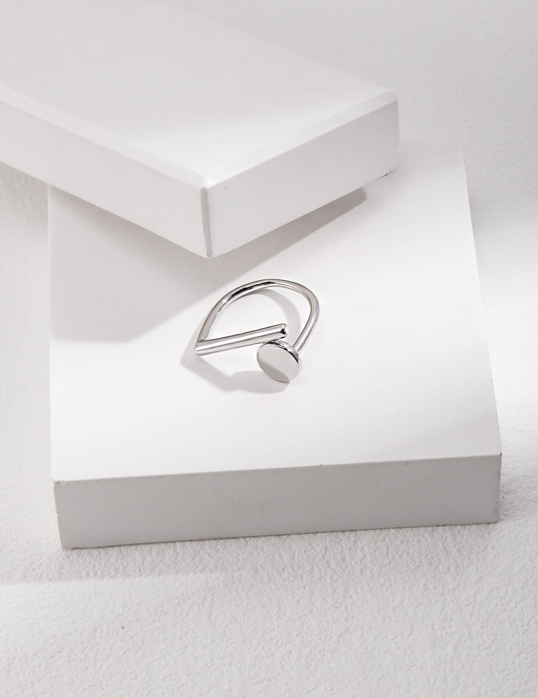 Sunyata Clou Ring