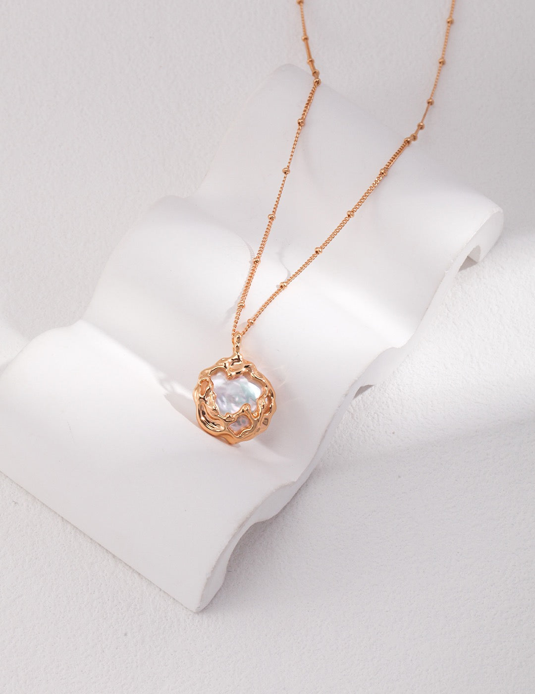 Sunyata Organically Shaped Round Pearl Pendant Necklace 4-Piece Set